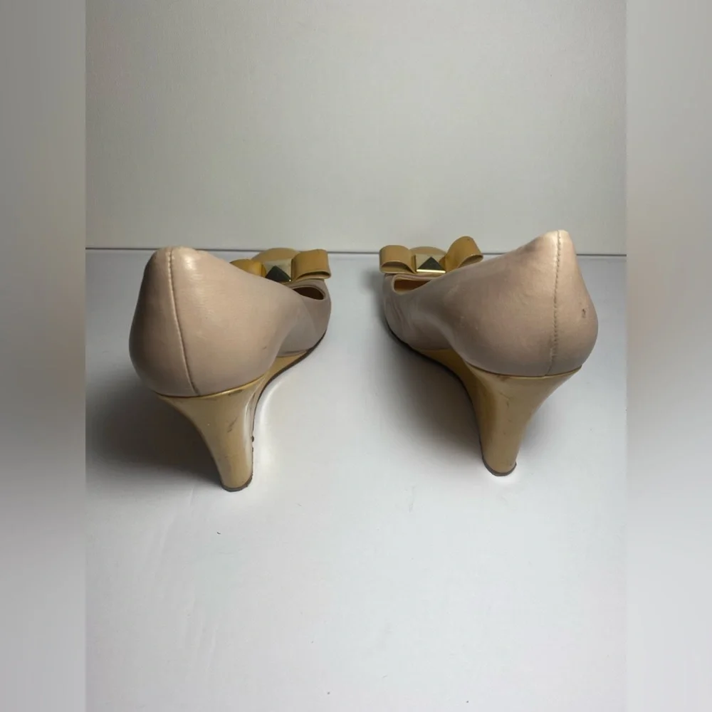 Kate Spade Tan and Gold Wedge Shoes